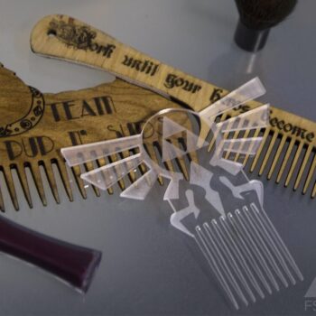 Intra απο ξύλο plywood 3mm-4mm πάχος - Χτένα σκύλου Δίασταση 30x30 cm Intraeaxys-lopqlnx7 - Image 1