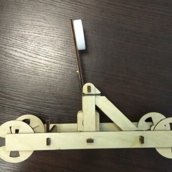 Intra απο ξύλο plywood 3mm-4mm πάχος - Ξύλινο παιχνίδι καταπέλτης Δίασταση 30x30 cm Intraeaxys-eo208g67 - Image 4