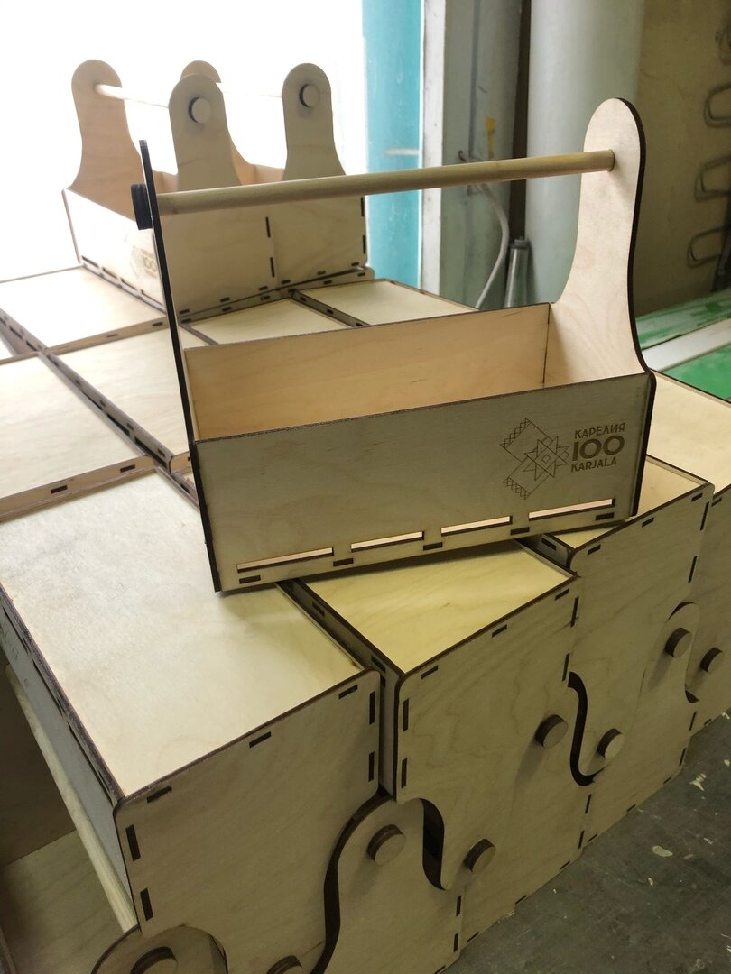 Intra απο ξύλο plywood 3mm-4mm πάχος - Ξύλινο καλάθι καραμέλας φρούτων Δίασταση 30x30 cm Intraeaxys-m1d6ryx7