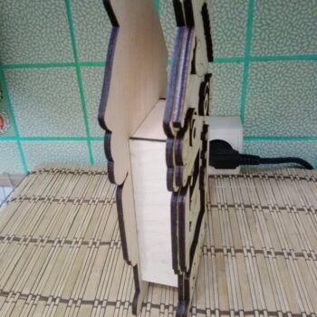 Intra απο ξύλο plywood 3mm-4mm πάχος - Ξύλινος Καρυοθραύστης Δίασταση 30x30 cm Intraeaxys-yon05rp7 - Image 5