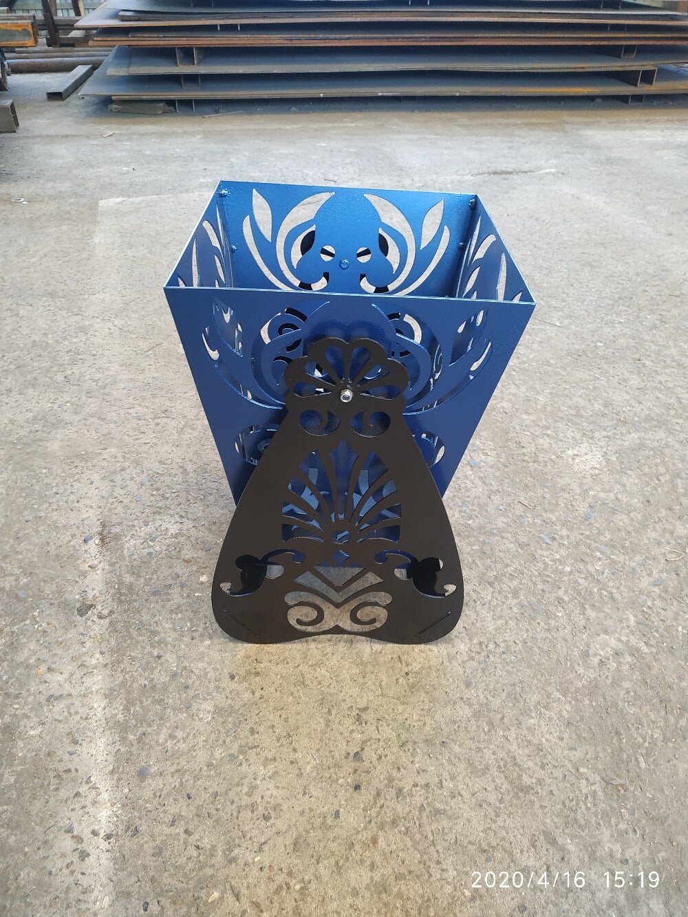 Intra απο ξύλο plywood 3mm-4mm πάχος - Σχέδια κοπής Plasma δοχείου απορριμμάτων καλάθι σκουπιδιών Δίασταση 30x30 cm Intraeaxys-m1d6nr37