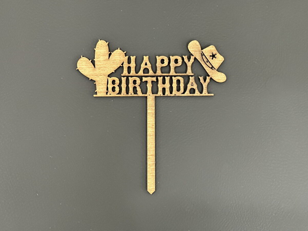 Intra απο ξύλο plywood 3mm-4mm πάχος - Cowboy Happy Birthday Cake Topper Δίασταση 30x30 cm Intraeaxys-ro6yrnq7