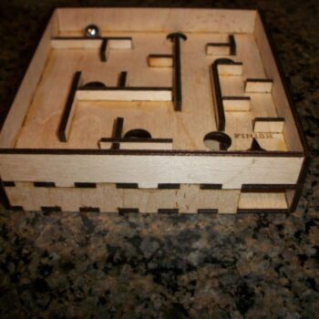 Intra απο ξύλο plywood 3mm-4mm πάχος - Μαρμάρινος Λαβύρινθος χειρός Δίασταση 30x30 cm Intraeaxys-eo058501 - Image 3