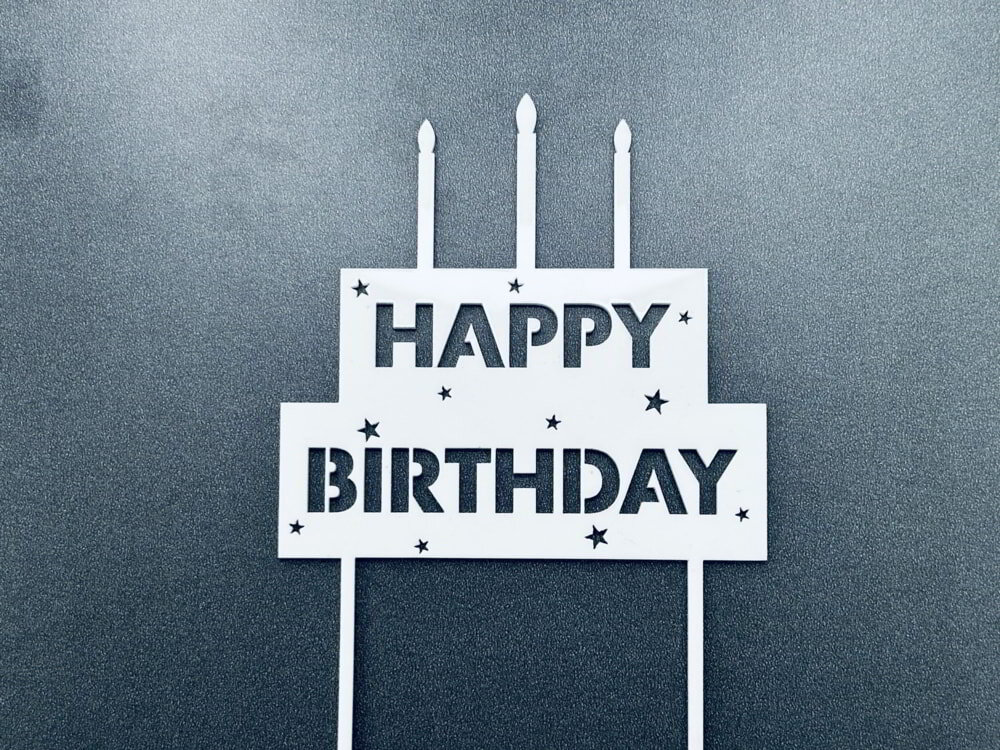 Intra απο ξύλο plywood 3mm-4mm πάχος - Δημιουργικό ντεκόρ για πάρτι με κεριά τούρτας γενεθλίων Δίασταση 30x30 cm Intraeaxys-91jd6541