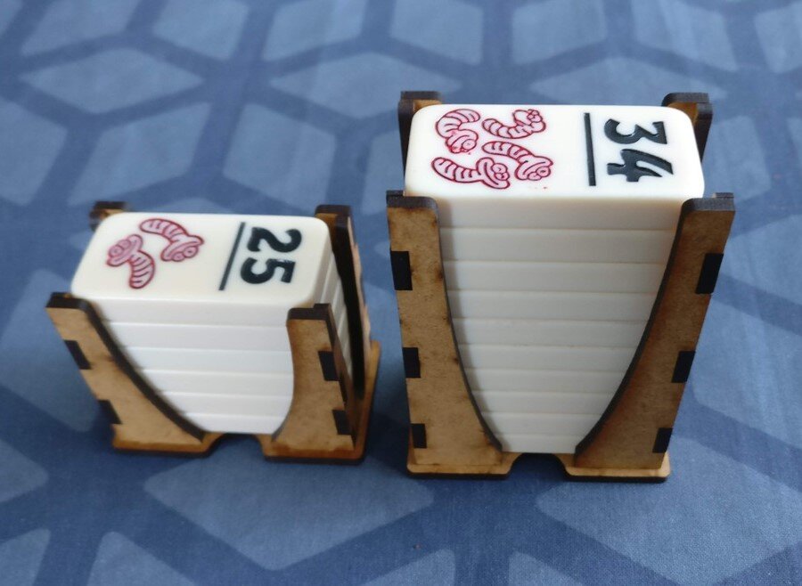 Intra απο ξύλο plywood 3mm-4mm πάχος - Στήριγμα στοίβας πλακιδίων Heckmeck Pickomino Δίασταση 30x30 cm Intraeaxys-075y2d3o