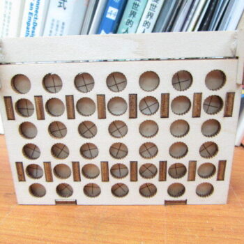 Intra απο ξύλο plywood 3mm-4mm πάχος - Επιτραπέζιο παιχνίδι Connect 4 Δίασταση 30x30 cm Intraeaxys-r1z2lep1 - Image 3