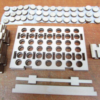 Intra απο ξύλο plywood 3mm-4mm πάχος - Επιτραπέζιο παιχνίδι Connect 4 Δίασταση 30x30 cm Intraeaxys-r1z2lep1 - Image 4