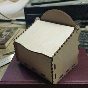 Intra απο ξύλο plywood 3mm-4mm πάχος - Κουτί από κόντρα πλακέ με καπάκι 4Mm Δίασταση 30x30 cm Intraeaxys-eo0qvr91