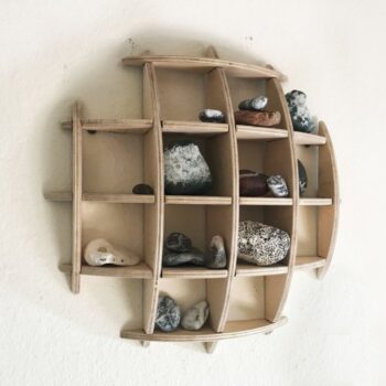 Intra απο ξύλο plywood 3mm-4mm πάχος - Ράφι τοίχου κομμένο με λέιζερ Δίασταση 30x30 cm Intraeaxys-eo4r6w1j - Image 1