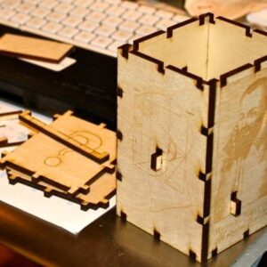 Intra απο ξύλο plywood 3mm-4mm πάχος - Mystery Box Δίασταση 30x30 cm Intraeaxys-0788yj47