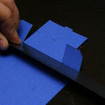 Intra απο ξύλο plywood 3mm-4mm πάχος - Functional Papercraft: A Folded Box Δίασταση 30x30 cm Intraeaxys-67wzl327 - Image 7