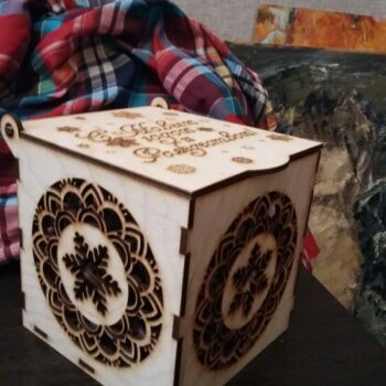 Intra απο ξύλο plywood 3mm-4mm πάχος - Κουτί δώρου από κόντρα πλακέ Δίασταση 30x30 cm Intraeaxys-51r9nr16 - Image 1