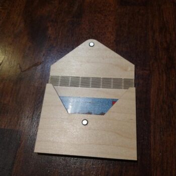 Intra απο ξύλο plywood 3mm-4mm πάχος - Πρότυπο θήκης φακέλου κάρτας δώρου Δίασταση 30x30 cm Intraeaxys-joedvdn1 - Image 1