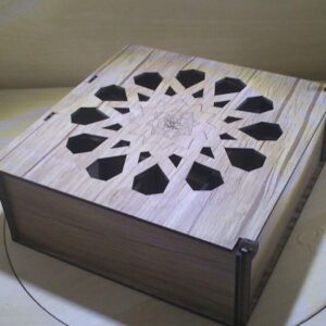 Intra απο ξύλο plywood 3mm-4mm πάχος - Ξύλινο κουτί αποθήκευσης με θήκες Δίασταση 30x30 cm Intraeaxys-m1d6vje7