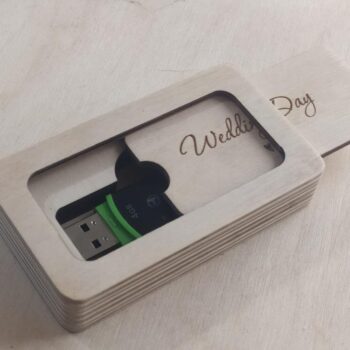 Intra απο ξύλο plywood 3mm-4mm πάχος - Κουτί Flash Drive με συρόμενο καπάκι Δίασταση 30x30 cm Intraeaxys-eo0q3331 - Image 1