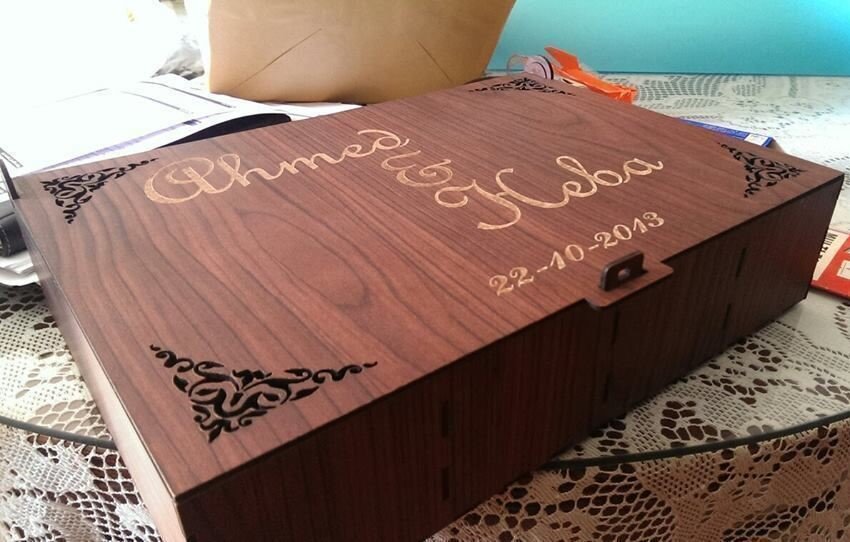 Intra απο ξύλο plywood 3mm-4mm πάχος - Κομψό ξύλινο κουτί κοσμημάτων Δίασταση 30x30 cm Intraeaxys-eoxlwnjo