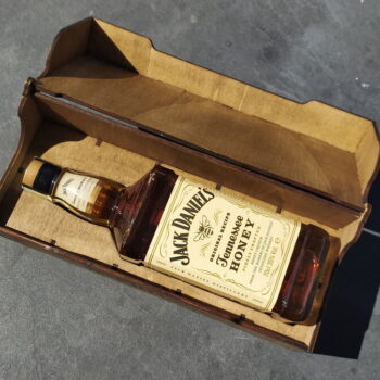 Intra απο ξύλο plywood 3mm-4mm πάχος - Θήκη για μπουκάλια ουίσκι Δίασταση 30x30 cm Intraeaxys-yon05mk7 - Image 3