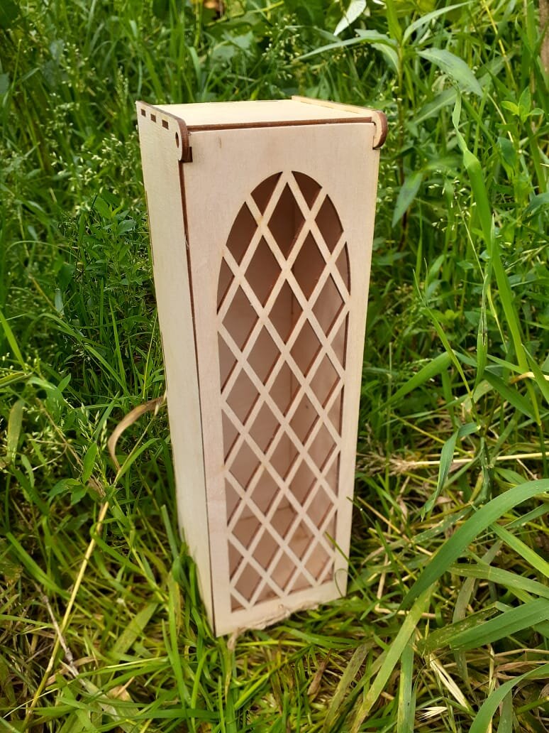 Intra απο ξύλο plywood 3mm-4mm πάχος - Ξύλινο κουτί δώρου κρασιού Δίασταση 30x30 cm Intraeaxys-d1lvk4zo