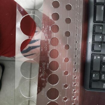 Intra απο ξύλο plywood 3mm-4mm πάχος - Εργαλείο μεγέθους τρύπας σε πρότυπο MM Inches Δίασταση 30x30 cm Intraeaxys-ro6y8yn7 - Image 1