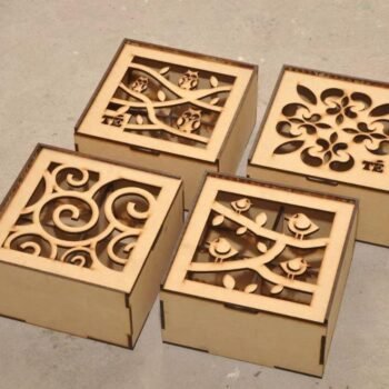 Intra απο ξύλο plywood 3mm-4mm πάχος - Ξύλινα προσαρμοσμένα κουτιά δώρου με 4 τμήματα Δίασταση 30x30 cm Intraeaxys-p7ymdrz7 - Image 1