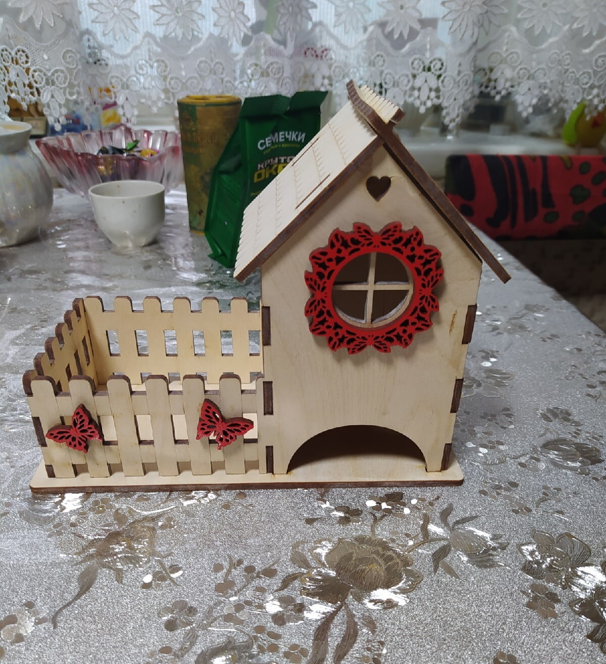 Intra απο ξύλο plywood 3mm-4mm πάχος - Κουτιά για τσαγιού με ντεκόρ πεταλούδας Δίασταση 30x30 cm Intraeaxys-6o3ywpj7