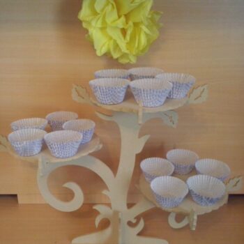 Intra απο ξύλο plywood 3mm-4mm πάχος - Cupcake Stand σαν κλαδιά δέντρων Δίασταση 30x30 cm Intraeaxys-e1gkxwvo - Image 1