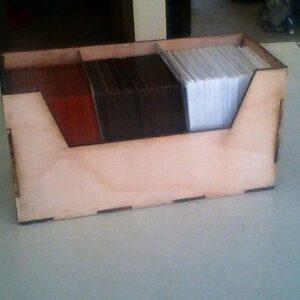 Intra απο ξύλο plywood 3mm-4mm πάχος - Συλλεκτικό κουτί τράπουλας για παιχνίδια Δίασταση 30x30 cm Intraeaxys-zo9yg647