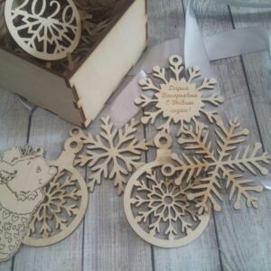 Intra απο ξύλο plywood 3mm-4mm πάχος - Ξύλινο Κουτί με Παιχνίδια Χιονιού 100x100x75mm Δίασταση 30x30 cm Intraeaxys-51rrk2m1