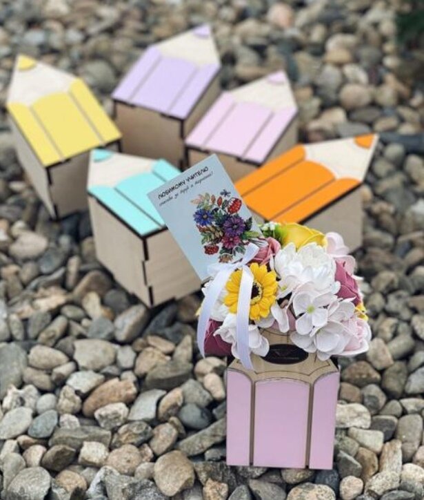 Intra απο ξύλο plywood 3mm-4mm πάχος - Κουτί Μολυβιού Κόντρα πλακέ 3mm Δίασταση 30x30 cm Intraeaxys-078yw9no