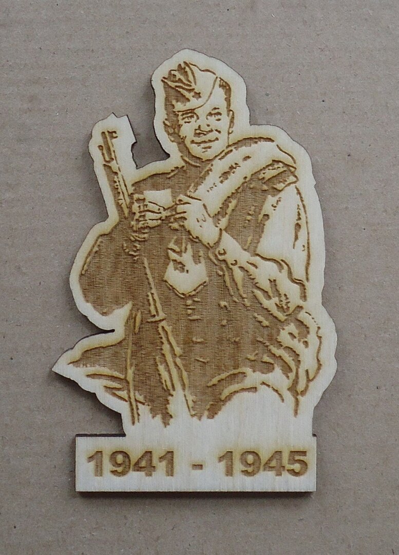 Intra απο ξύλο plywood 3mm-4mm πάχος - Василий Тёркин Χαραγμένο με λέιζερ Δίασταση 30x30 cm Intraeaxys-91jdwp41