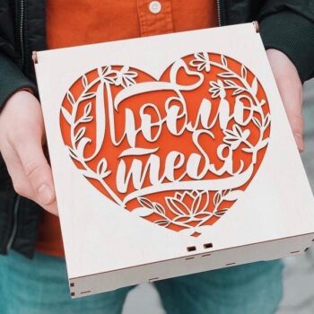 Intra απο ξύλο plywood 3mm-4mm πάχος - Χριστουγεννιάτικο κουτί σοκολάτας και καραμέλας 200x200x60 Δίασταση 30x30 cm Intraeaxys-ro6y0em7 - Image 1