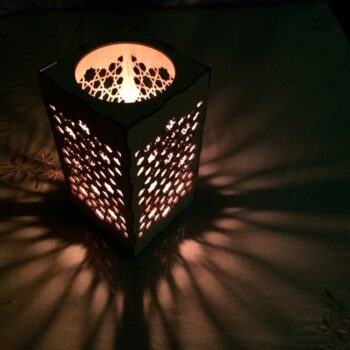 Intra απο ξύλο plywood 3mm-4mm πάχος - Πρότυπο νυχτερινής θήκης κεριών Δίασταση 30x30 cm Intraeaxys-lopqn467 - Image 1