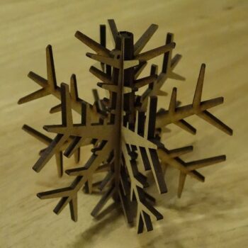 Intra απο ξύλο plywood 3mm-4mm πάχος - Διακοσμητική νιφάδα χιονιού από κόντρα πλακέ Δίασταση 30x30 cm Intraeaxys-d1lv5wpo - Image 1