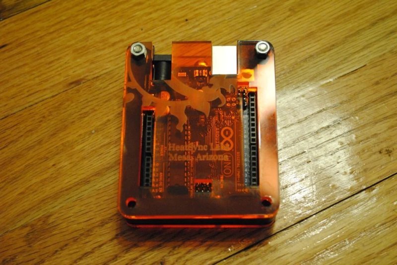 Intra απο ξύλο plywood 3mm-4mm πάχος - Μοντέρνα θήκη Arduino Δίασταση 30x30 cm Intraeaxys-0788dkq7