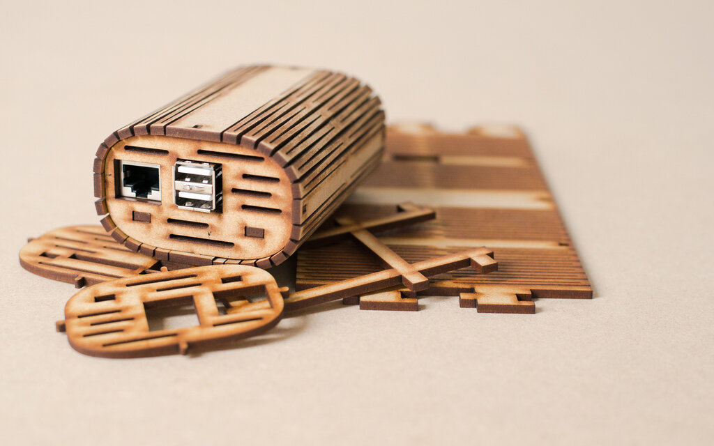 Intra απο ξύλο plywood 3mm-4mm πάχος - Θήκη Raspberry Pi Δίασταση 30x30 cm Intraeaxys-6o3yd2k7