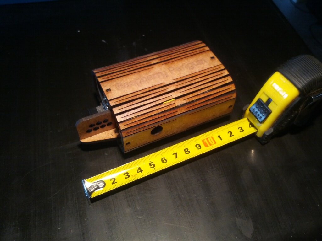 Intra απο ξύλο plywood 3mm-4mm πάχος - Οβάλ θήκη Raspberry Pi Δίασταση 30x30 cm Intraeaxys-lopqyr37