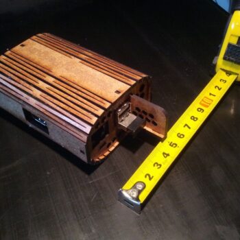 Intra απο ξύλο plywood 3mm-4mm πάχος - Οβάλ θήκη Raspberry Pi Δίασταση 30x30 cm Intraeaxys-lopqyr37 - Image 3