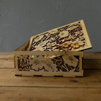 Intra απο ξύλο plywood 3mm-4mm πάχος - Ξύλινο διακοσμητικό κουτί δώρου Δίασταση 30x30 cm Intraeaxys-e1gklzxo - Image 3