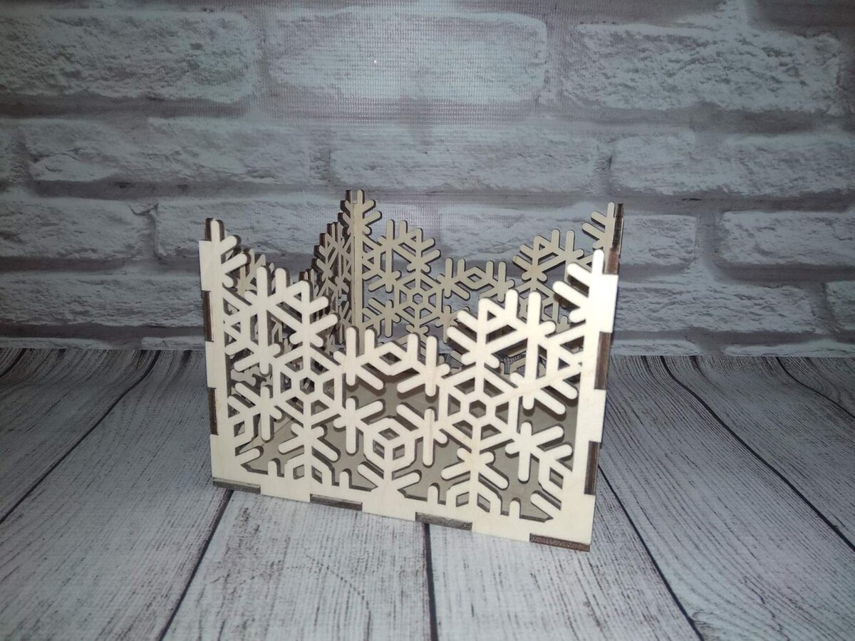 Intra απο ξύλο plywood 3mm-4mm πάχος - Νιφάδα χιονιού θήκη χαρτοπετσέτας Δίασταση 30x30 cm Intraeaxys-eo4q8gy7