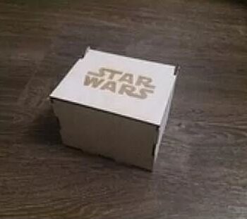 Intra απο ξύλο plywood 3mm-4mm πάχος - Ξύλινο κουτί κούπας δώρου με πρότυπο καπάκι Δίασταση 30x30 cm Intraeaxys-6o3yjr37 - Image 1