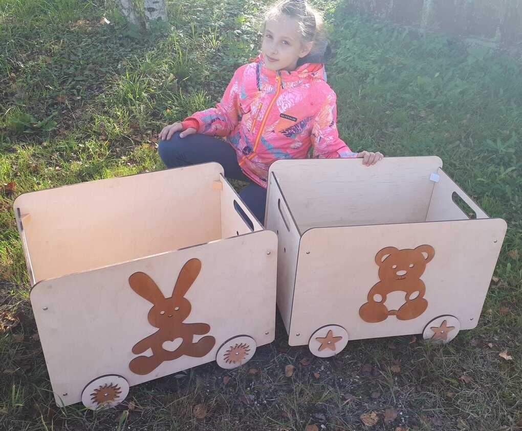 Intra απο ξύλο plywood 3mm-4mm πάχος - Κουτί παιχνιδιών σε ρόδες Δίασταση 30x30 cm Intraeaxys-r1z2gpm1