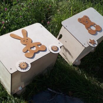 Intra απο ξύλο plywood 3mm-4mm πάχος - Κουτί παιχνιδιών σε ρόδες Δίασταση 30x30 cm Intraeaxys-r1z2gpm1 - Image 3