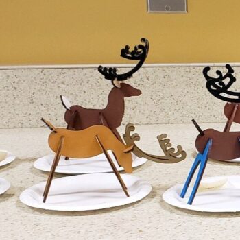 Intra απο ξύλο plywood 3mm-4mm πάχος - Κομψή οθόνη ταράνδων Δίασταση 30x30 cm Intraeaxys-yon0nky7 - Image 1