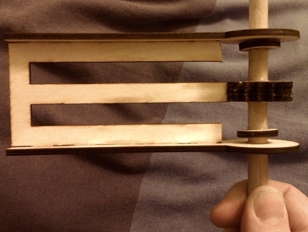 Intra απο ξύλο plywood 3mm-4mm πάχος - Καστάνια Κουδουνίστρα Δίασταση 30x30 cm Intraeaxys-51rry201