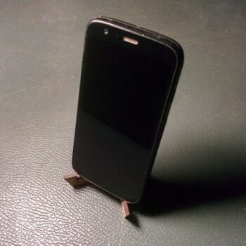 Intra απο ξύλο plywood 3mm-4mm πάχος - Βάση τηλεφώνου Lasercut Δίασταση 30x30 cm Intraeaxys-ro6ydz67 - Image 1