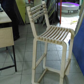 Intra απο ξύλο plywood 3mm-4mm πάχος - Τρισδιάστατο σχέδιο παζλ καρέκλα Windsor Δίασταση 30x30 cm Intraeaxys-r7vvlk7d - Image 1