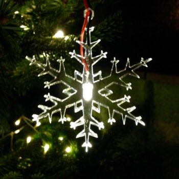 Intra απο ξύλο plywood 3mm-4mm πάχος - Χριστουγεννιάτικη νιφάδα χιονιού με φως LED Δίασταση 30x30 cm Intraeaxys-91jd4mg1 - Image 1