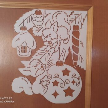 Intra απο ξύλο plywood 3mm-4mm πάχος - Χριστουγεννιάτικη διακόσμηση σκίουρου Δίασταση 30x30 cm Intraeaxys-lopq9x67 - Image 1