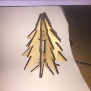 Intra απο ξύλο plywood 3mm-4mm πάχος - Απλό χριστουγεννιάτικο δέντρο Δίασταση 30x30 cm Intraeaxys-6o3yqmk7 - Image 1