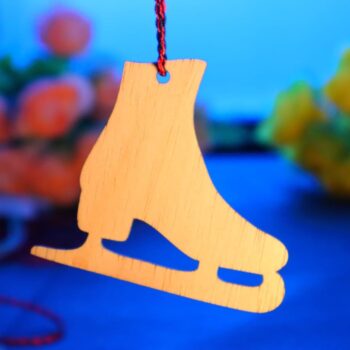 Intra απο ξύλο plywood 3mm-4mm πάχος - Στολίδι για παγοπέδιλα σε σχήμα ξυλείας ημιτελές Δίασταση 10x10 cm Intraeaxys-pok36mk7 - Image 2